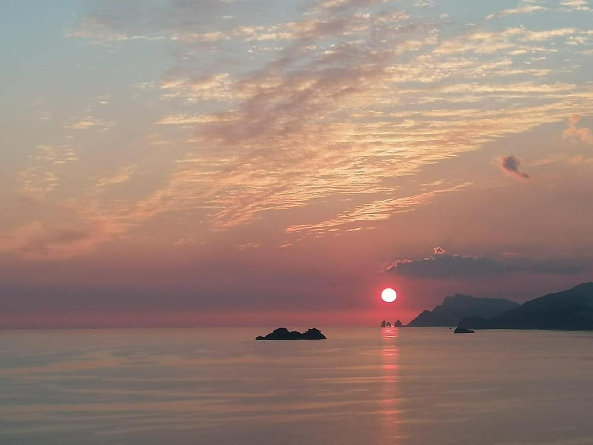 Mija Sunset Home Praiano Zimmer foto